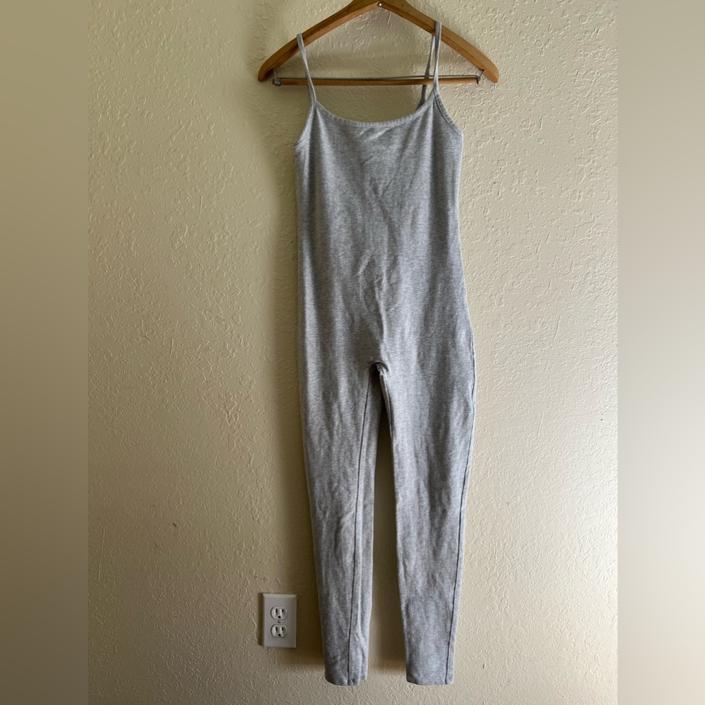 Gray FOREVER 21 women’s long body jump suit | SMALL